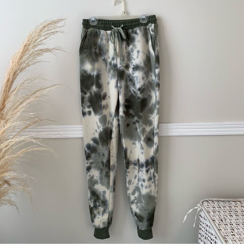 Hot & Delicious Green Tie Dye Sweatpants